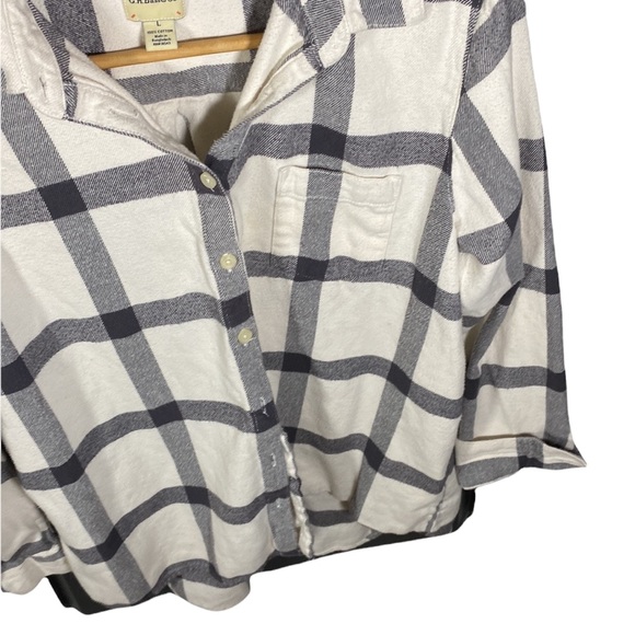 Gh bass white& black window pane check flannel. Womens us size large. - Picture 2 of 6